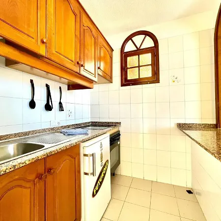 Nice Apartment,Wifi Free En Area Common,Terrace,View,Beach, Tenerife South Apartamento *